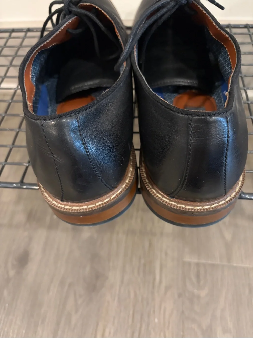 Vince Camuto smooth black